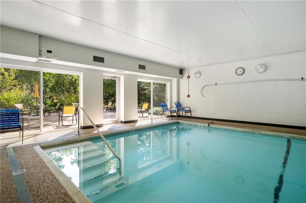 300 Fox Chapel Road, Unit 515 Pittsburgh, PA 15238 - Photo 28 of 35 Heated indoor pool