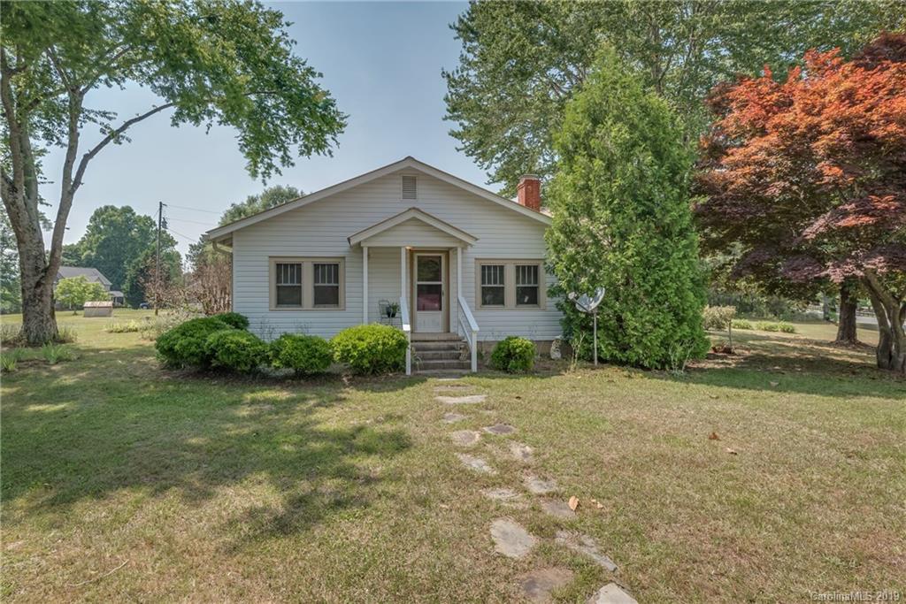 2500 Golf Course Road Columbus, NC 28722 - Photo 2 of 22