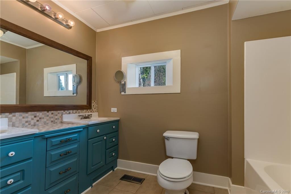2500 Golf Course Road Columbus, NC 28722 - Photo 18 of 22