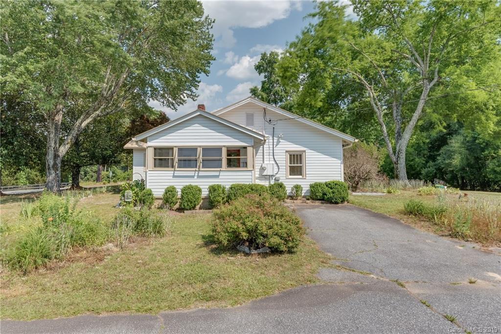 2500 Golf Course Road Columbus, NC 28722 - Photo 3 of 22