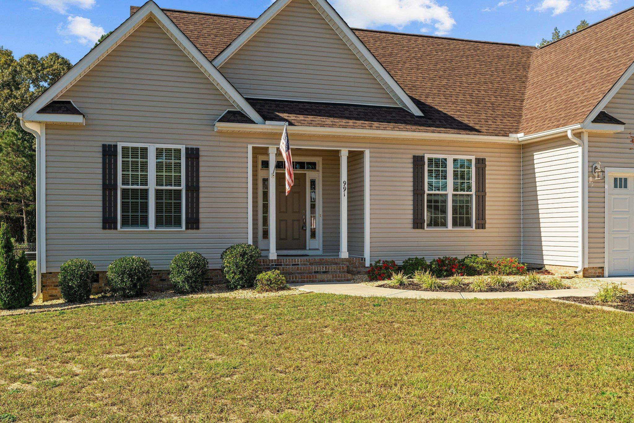 991 Sheriff Johnson Road Lillington, NC 27546 - Photo 4 of 52 a front view of a house