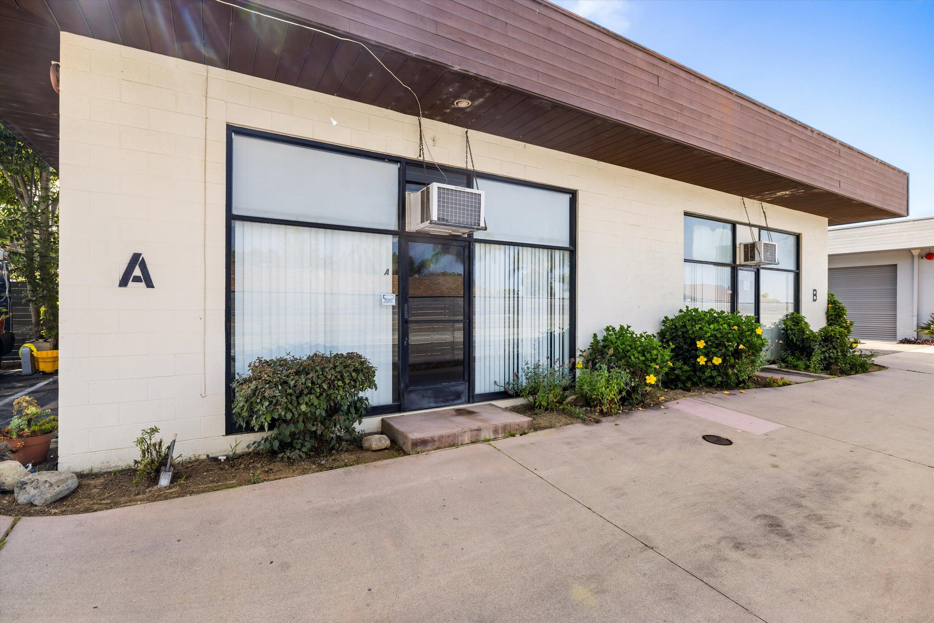 Undisclosed Address Carpinteria, CA 93013 - Photo 3 of 16 02-7L5A9396