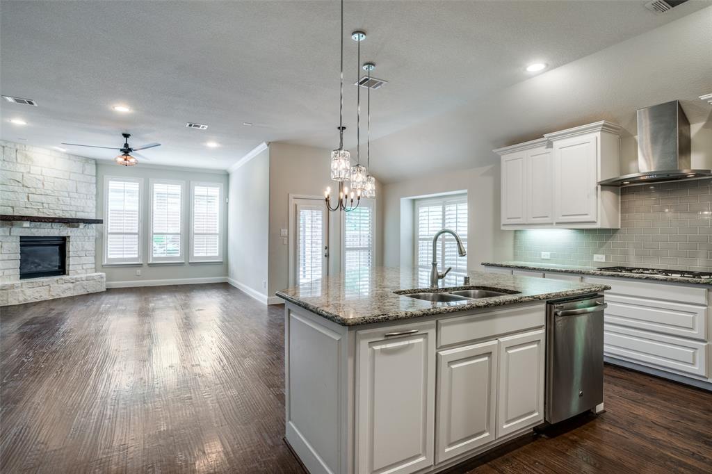 2348 Mare Road Carrollton, TX 75010 - Photo 9 of 21