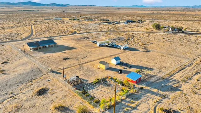 $499,999 | 32461 Prairie Avenue, Barstow, CA 92311