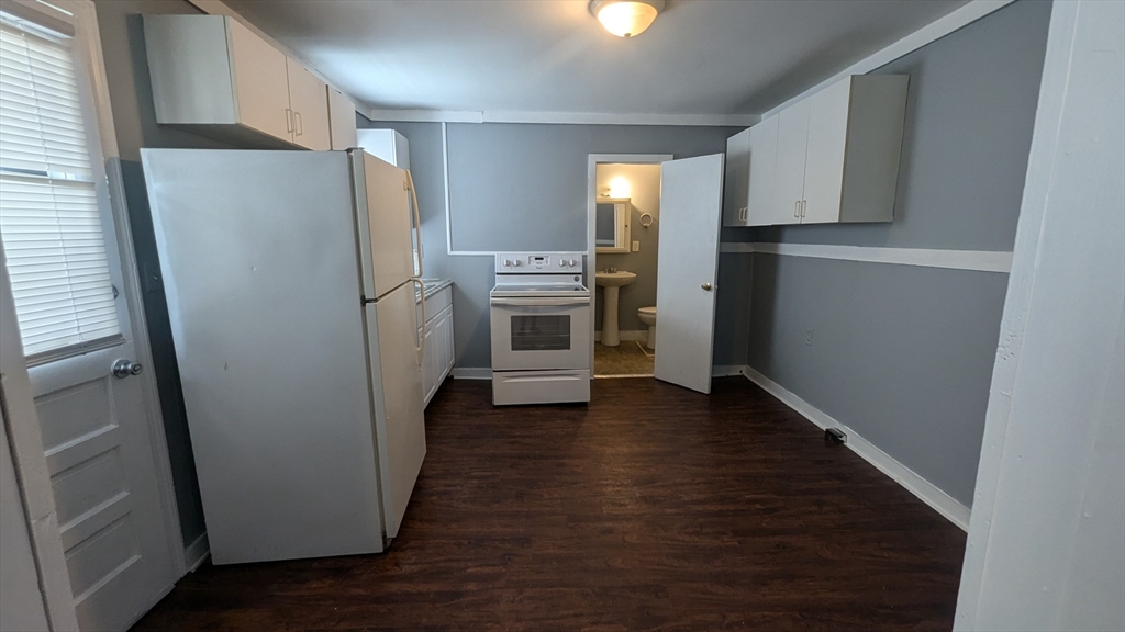 45-47 Beaudry Avenue Springfield, MA 01151 - Photo 7 of 14 Gallery Image 7