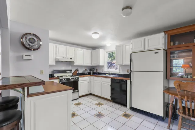 $699,000 | 89 Degrass Road, Mashpee, MA 02649