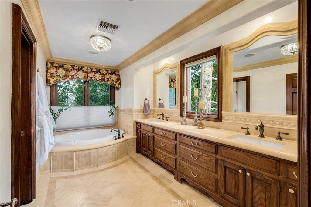 29162 Bald Eagle Ridge Road Lake Arrowhead, CA 92352 - Photo 19 of 60