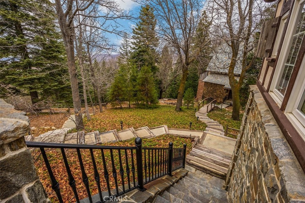 29162 Bald Eagle Ridge Road Lake Arrowhead, CA 92352 - Photo 42 of 60