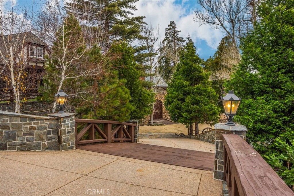 29162 Bald Eagle Ridge Road Lake Arrowhead, CA 92352 - Photo 44 of 60