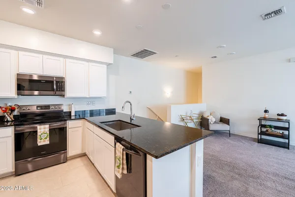 $389,000 | 2750 South Voyager Drive, Unit 101, Gilbert, AZ 85295