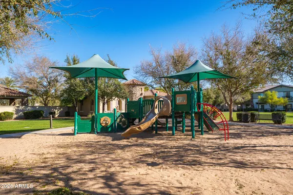 $389,000 | 2750 South Voyager Drive, Unit 101, Gilbert, AZ 85295