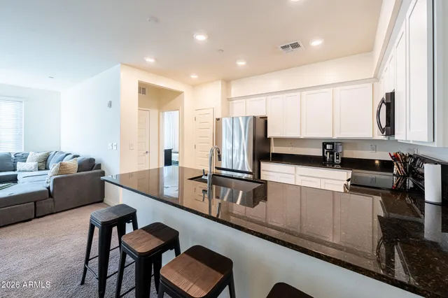 $399,000 | 2750 South Voyager Drive, Unit 101, Gilbert, AZ 85295