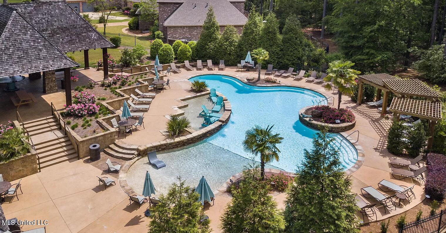 349 Kingsbridge Road Madison, MS 39110 - Photo 64 of 68 Kingsbridge Pool