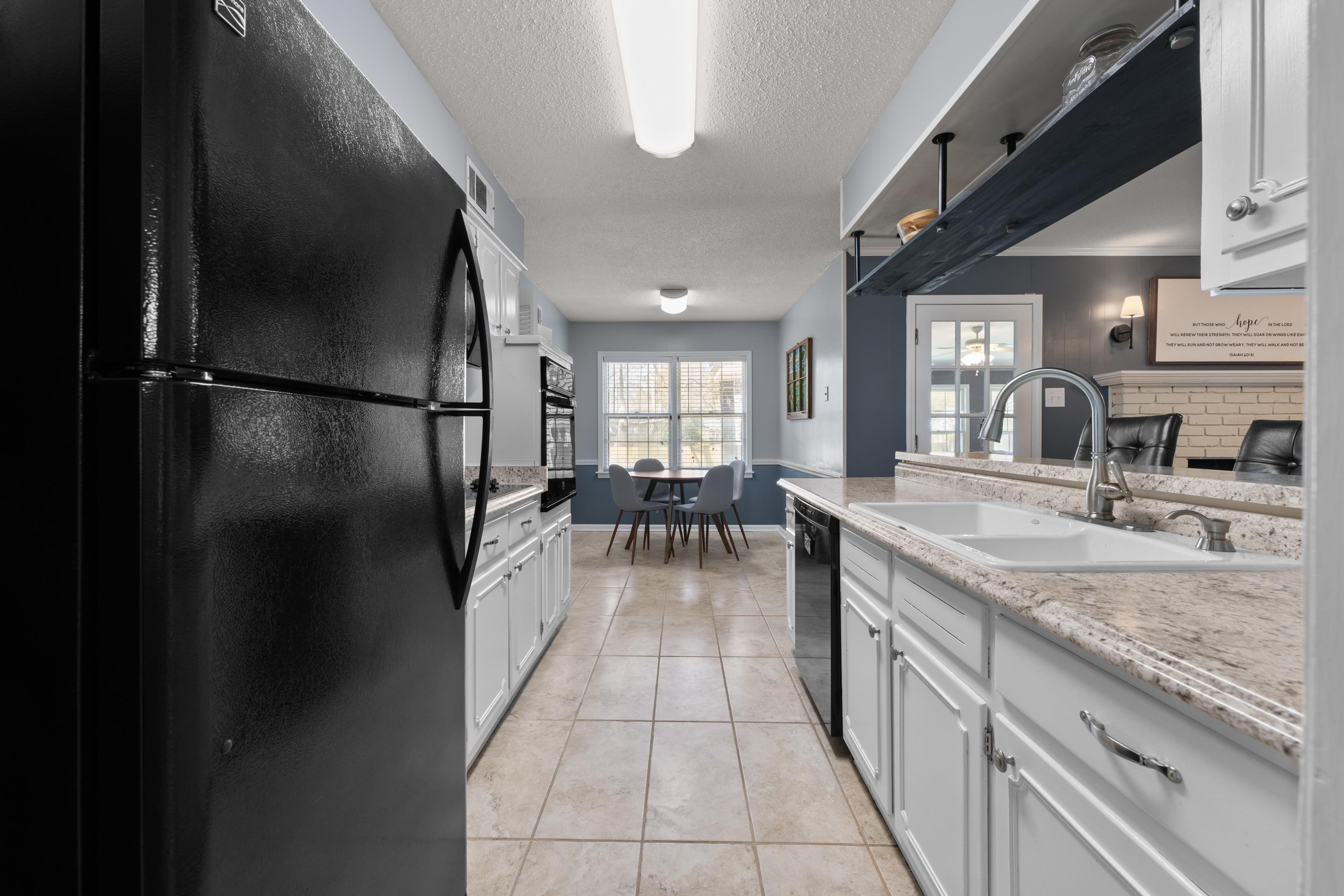 2551 Lovitt Drive Memphis, TN 38119 - Photo 7 of 28