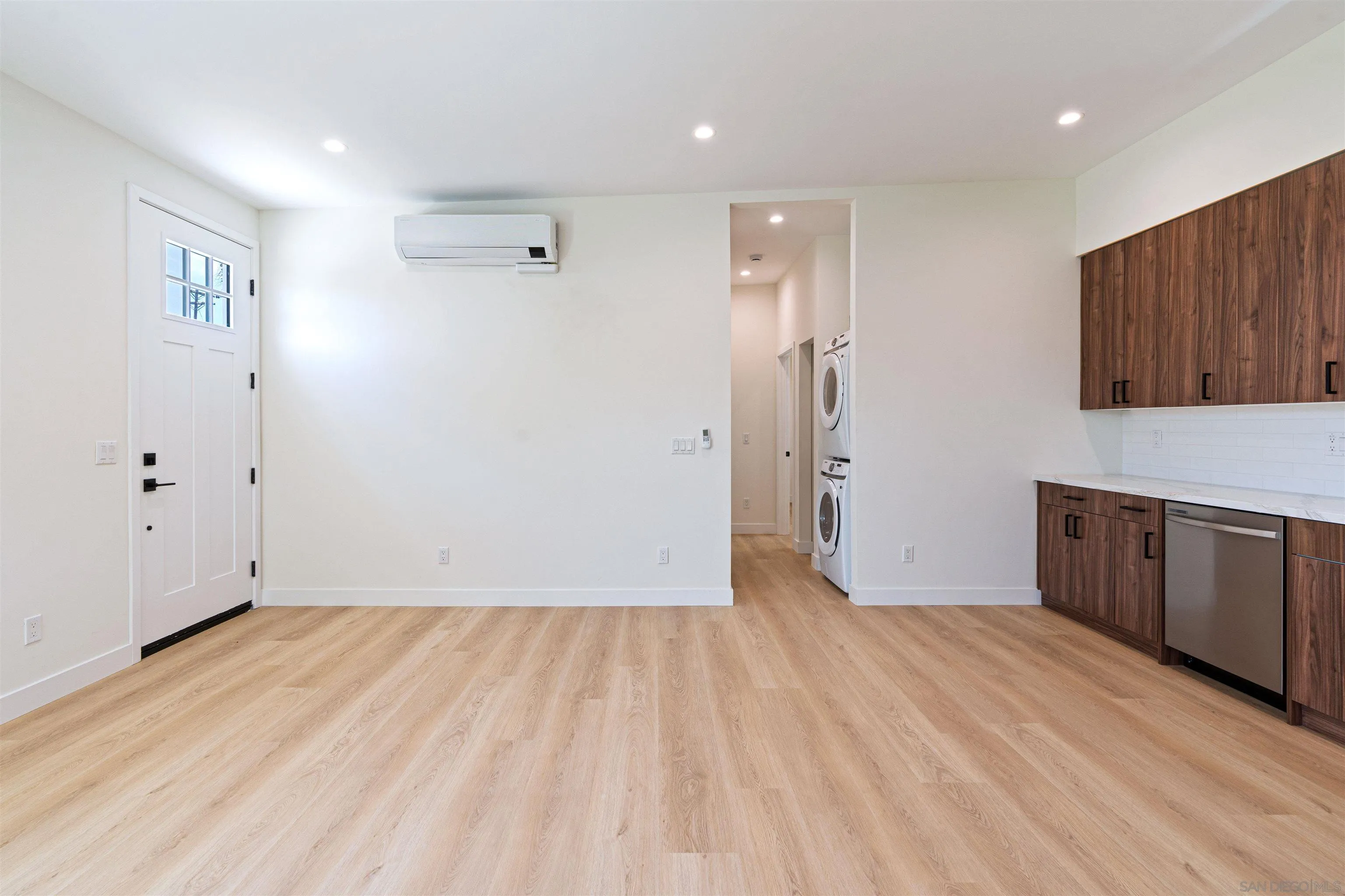 1160 Erica Street Escondido, CA 92027 - Photo 11 of 38