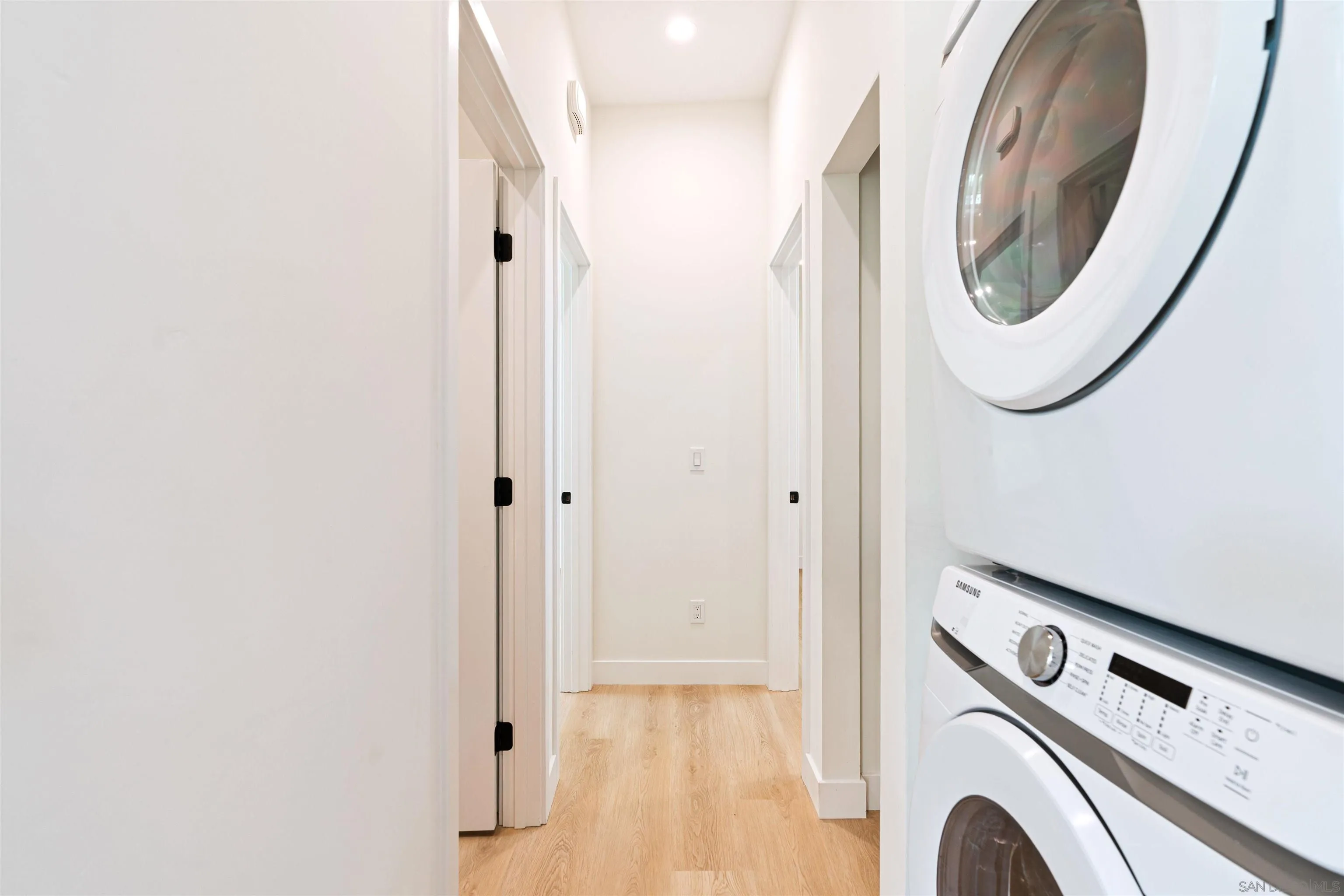 1160 Erica Street Escondido, CA 92027 - Photo 15 of 38