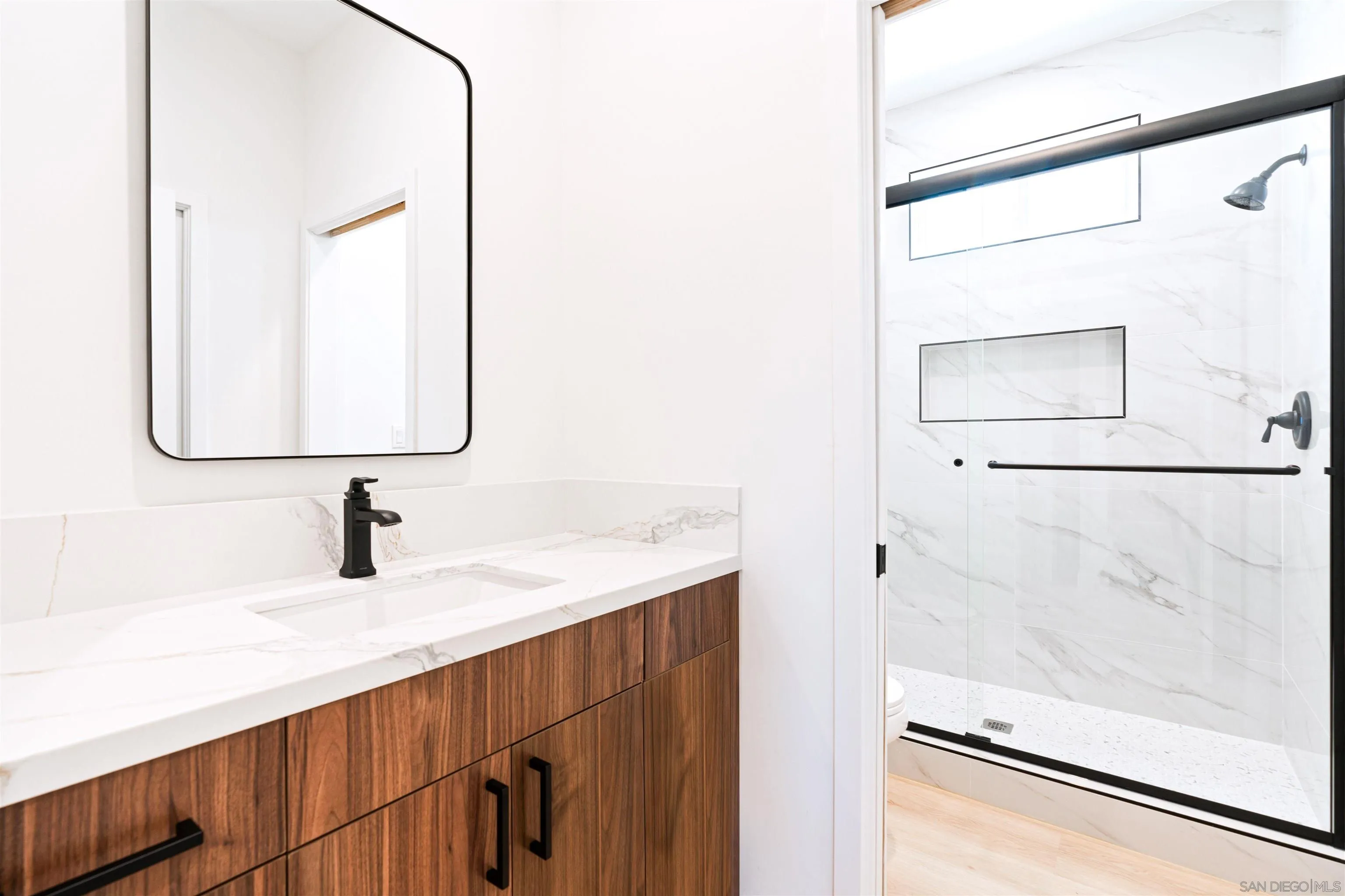 1160 Erica Street Escondido, CA 92027 - Photo 16 of 38