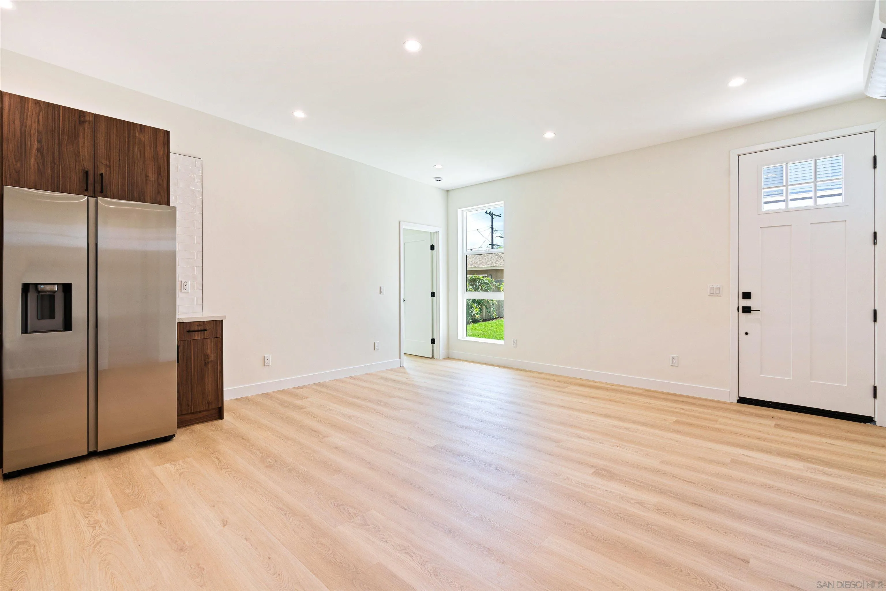 1160 Erica Street Escondido, CA 92027 - Photo 10 of 38