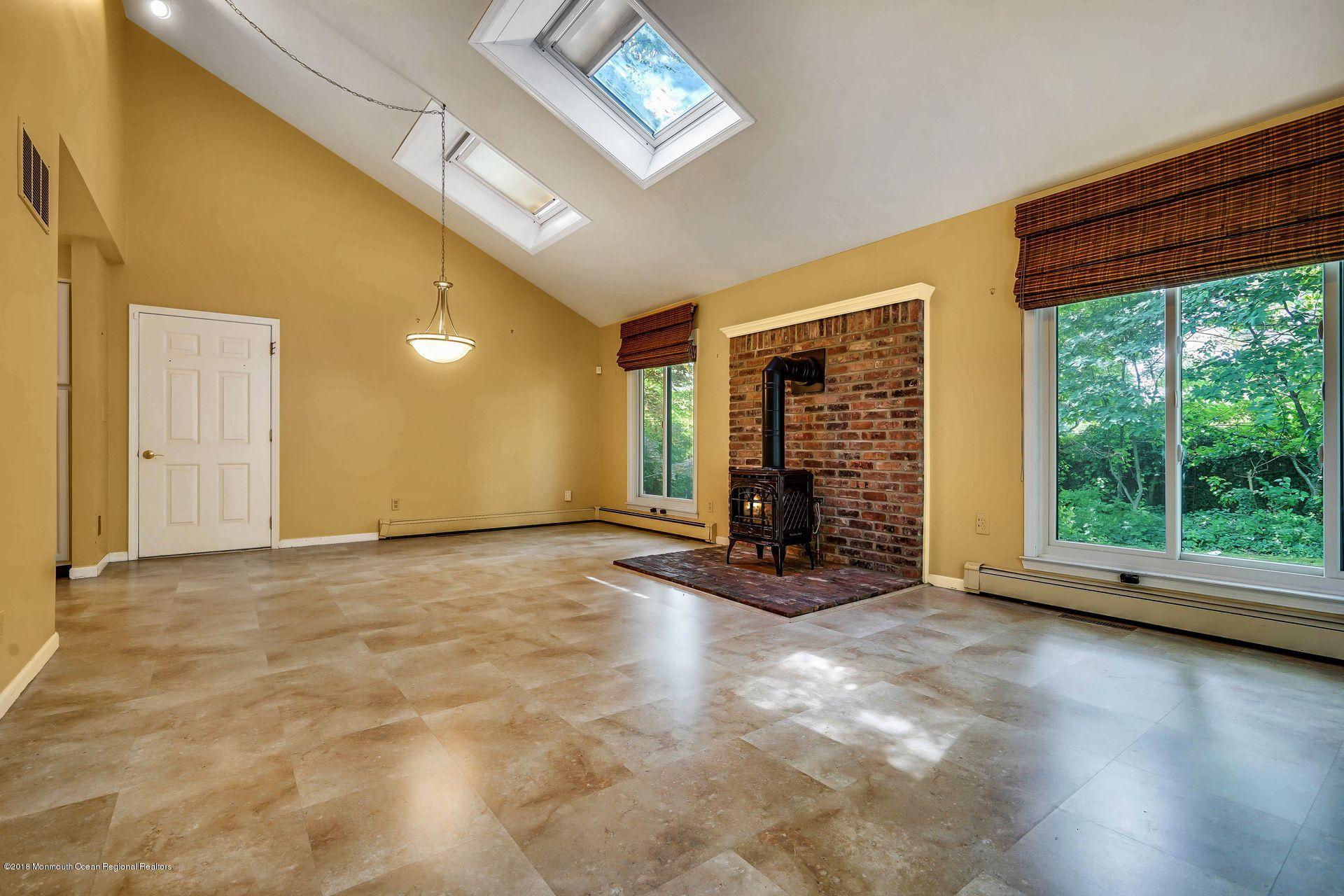 3 Fox Hollow Road Spring Lake Heights, NJ 07762 - Photo 20 of 46 3 Fox Hollow 41