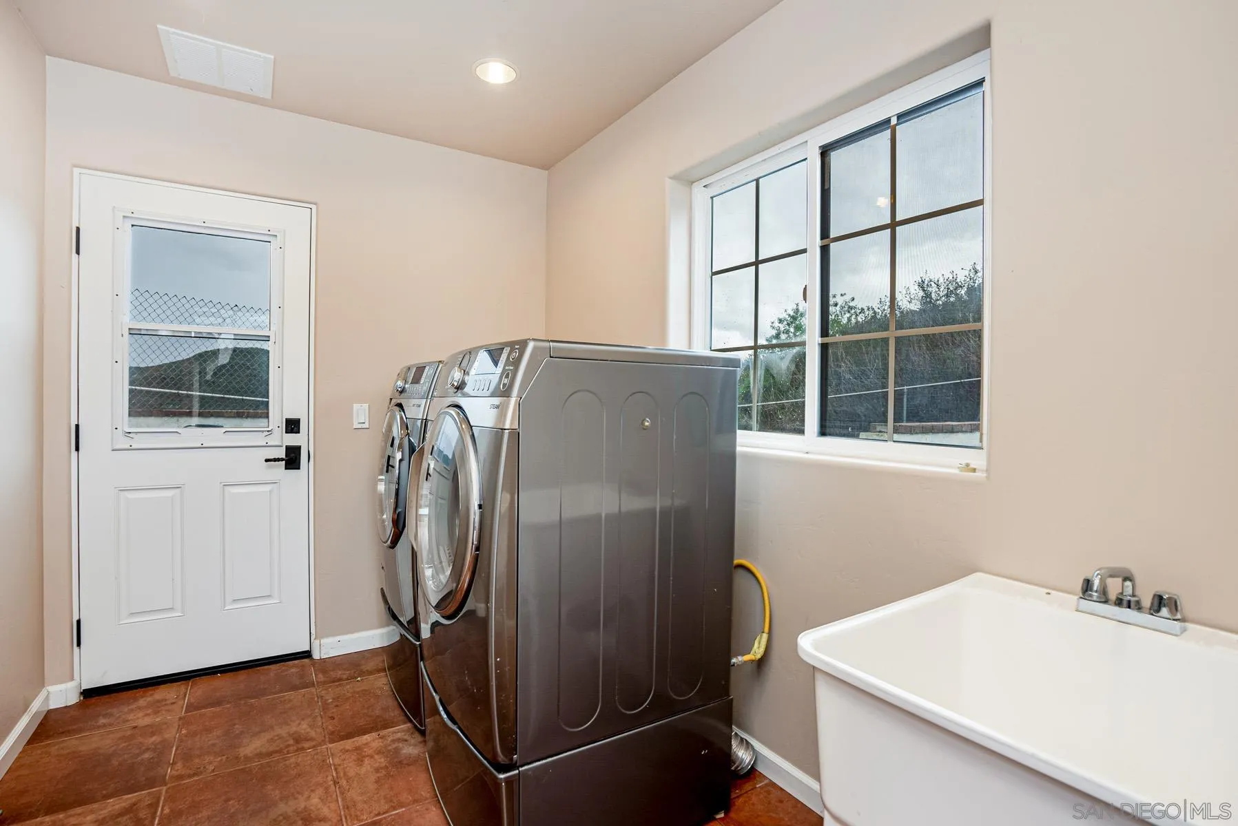20850 Deerhorn Valley Road Jamul, CA 91935 - Photo 26 of 31 Gallery Image 26