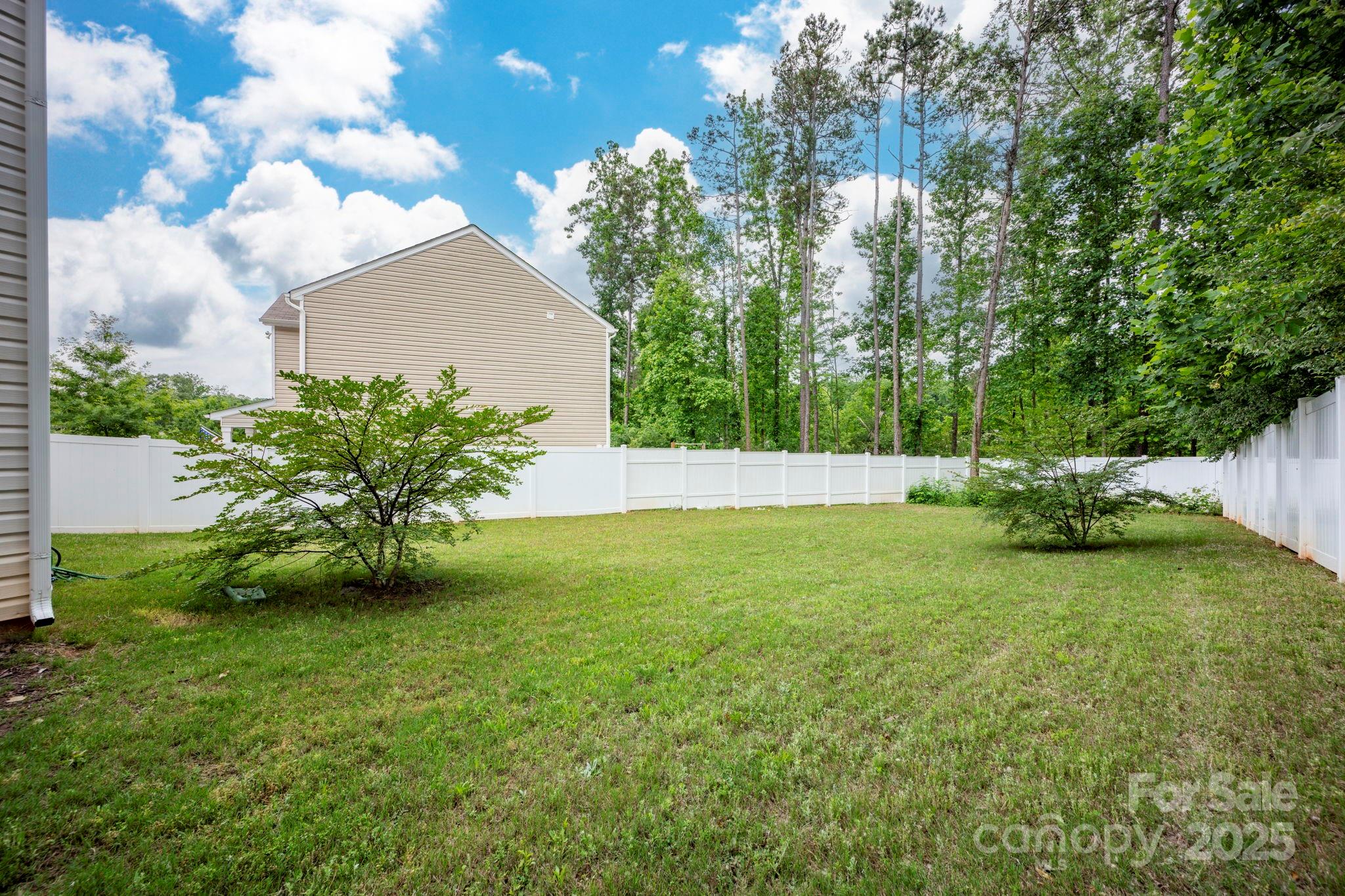 7527 Finnigan Road Charlotte, NC 28215 - Photo 18 of 24 Gallery Image 18