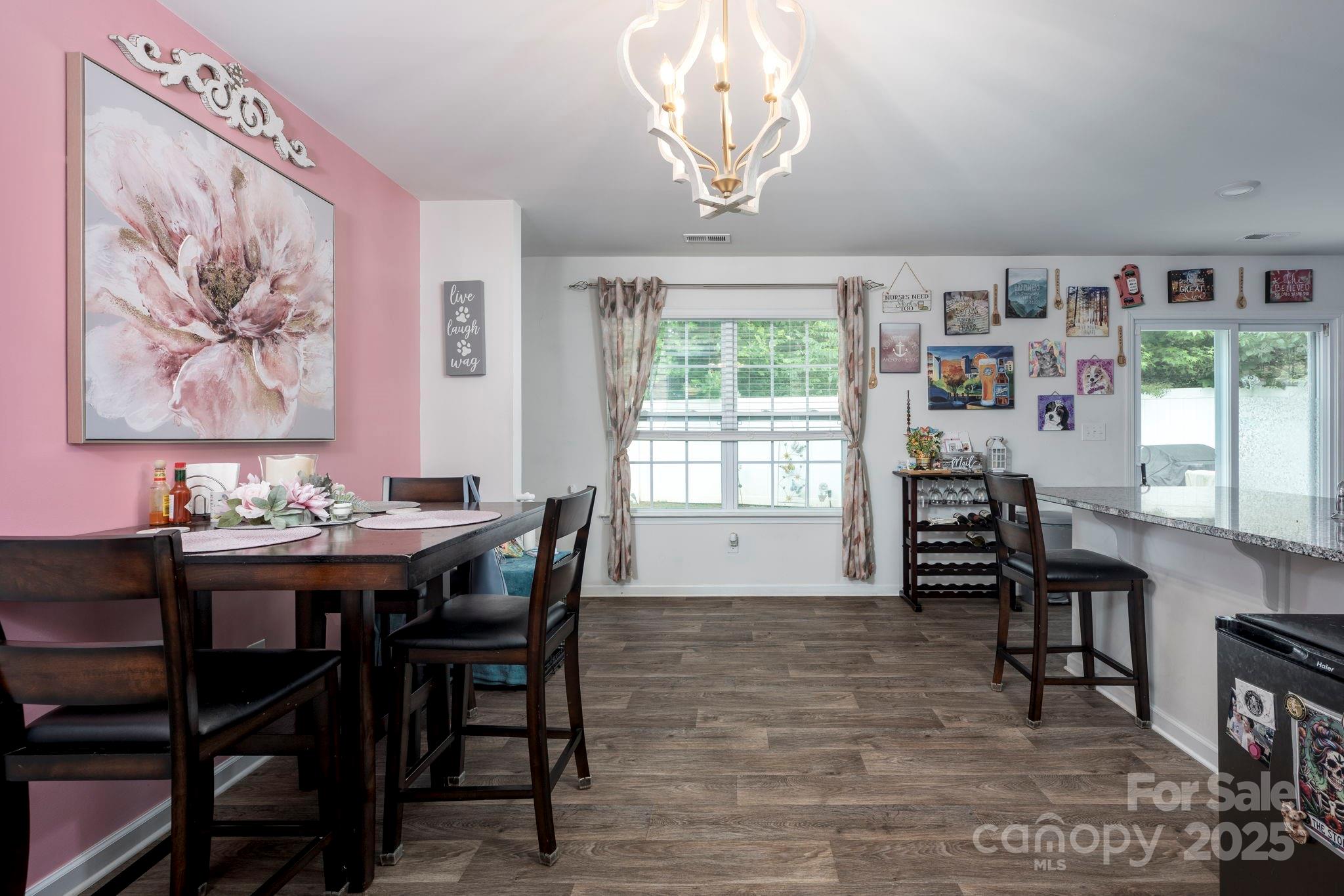 7527 Finnigan Road Charlotte, NC 28215 - Photo 7 of 24 Gallery Image 7