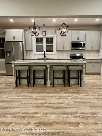 $4,250 | 808 Columbus Avenue, Stroudsburg, PA 18360