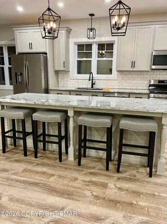 $4,250 | 808 Columbus Avenue, Stroudsburg, PA 18360