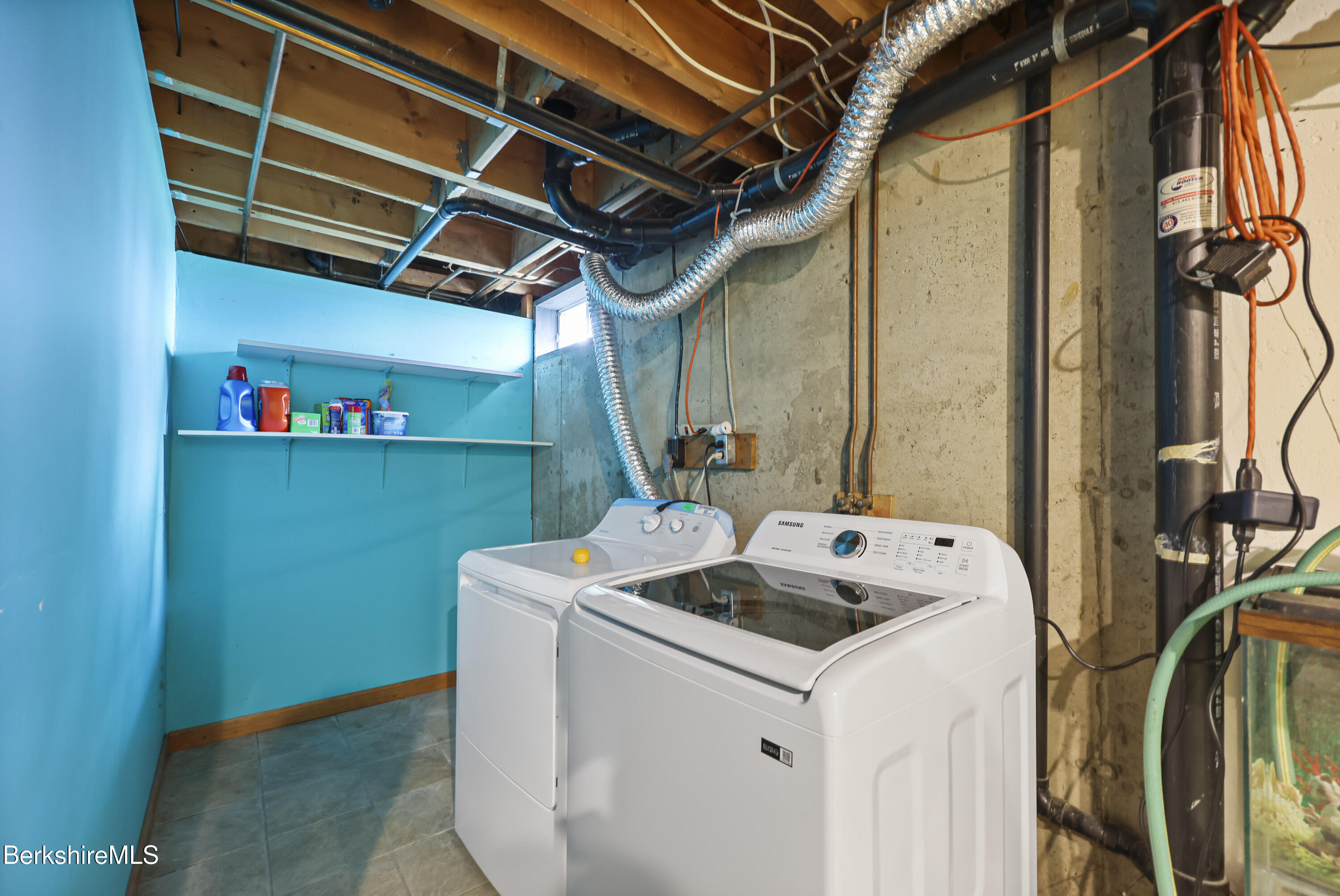 8 Samson Avenue Pittsfield, MA 01201 - Photo 24 of 55 a utility room with dryer and washer