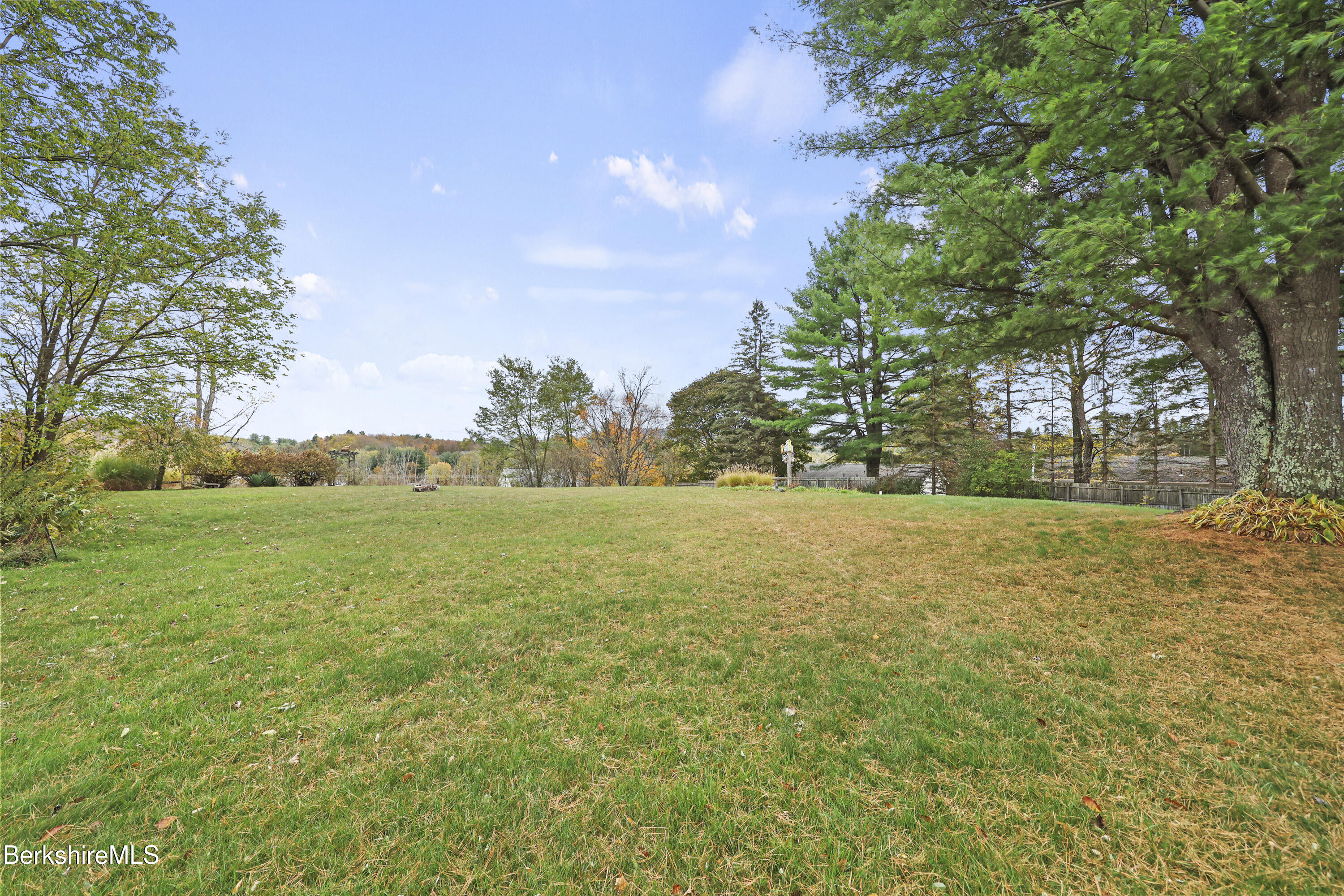 8 Samson Avenue Pittsfield, MA 01201 - Photo 32 of 55 a view of yard with green space
