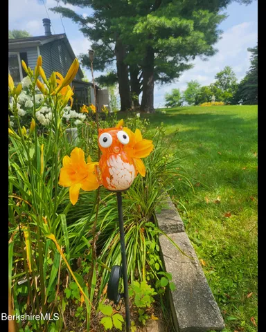 $325,000 | 8 Samson Avenue, Pittsfield, MA 01201