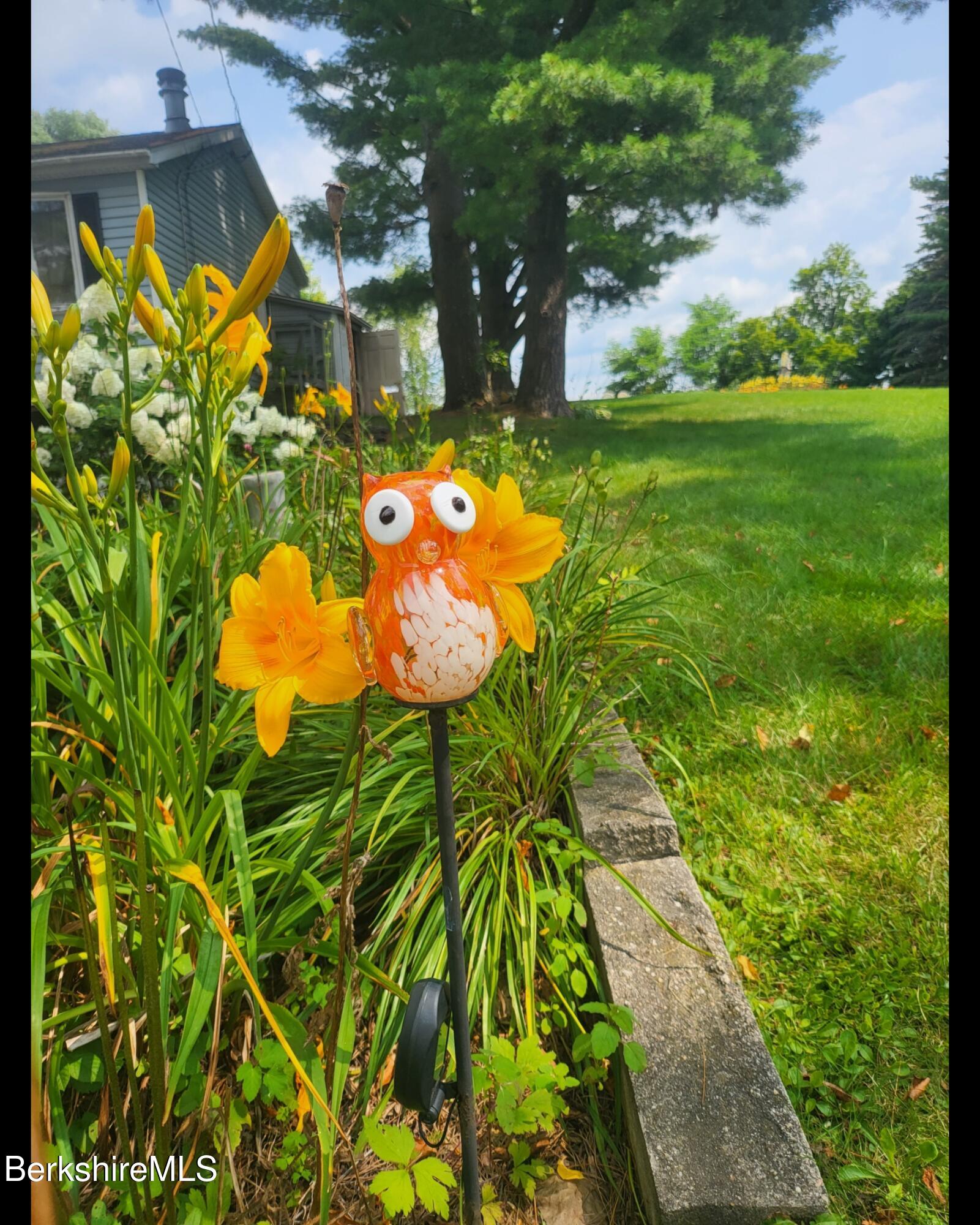 8 Samson Avenue Pittsfield, MA 01201 - Photo 55 of 55 Screenshot_20251029_155636_Gallery