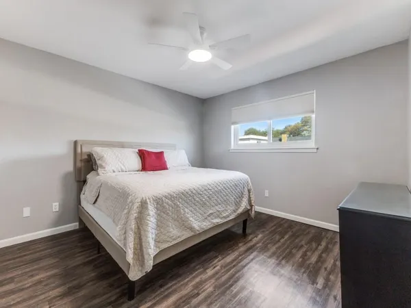 $2,300 | 6037 Sandhurst Lane, Unit C, Dallas, TX 75206