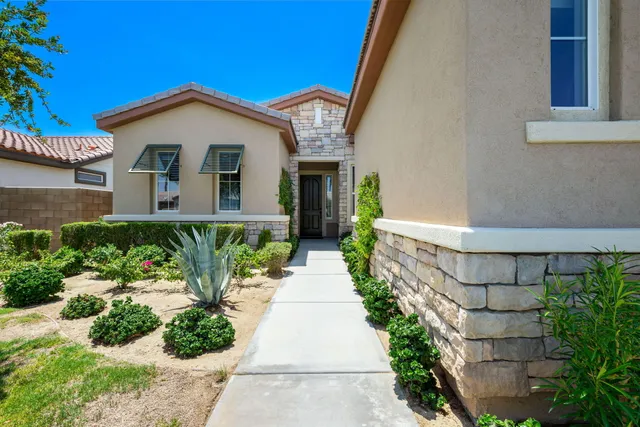 $590,000 | 81463 Joshua Tree Court, La Quinta, CA 92253
