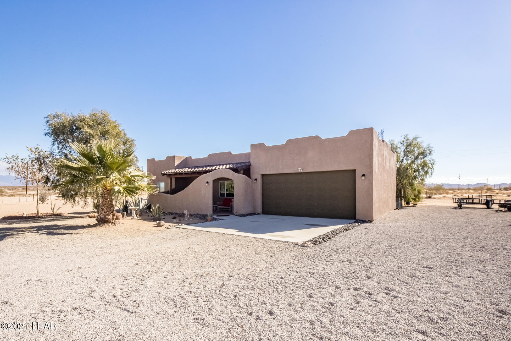 5078 Melissa Road Yucca, AZ 86438 - Photo 2 of 71 5078MelissaRd_05