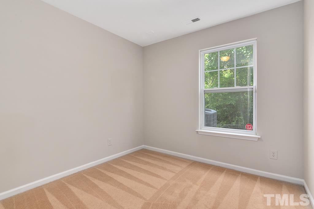 11947 Field Towne Lane Raleigh, NC 27614 - Photo 8 of 31 Gallery Image 8