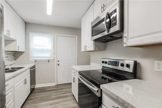 $1,860 | 9505 Newton Avenue, Kansas City, MO 64134