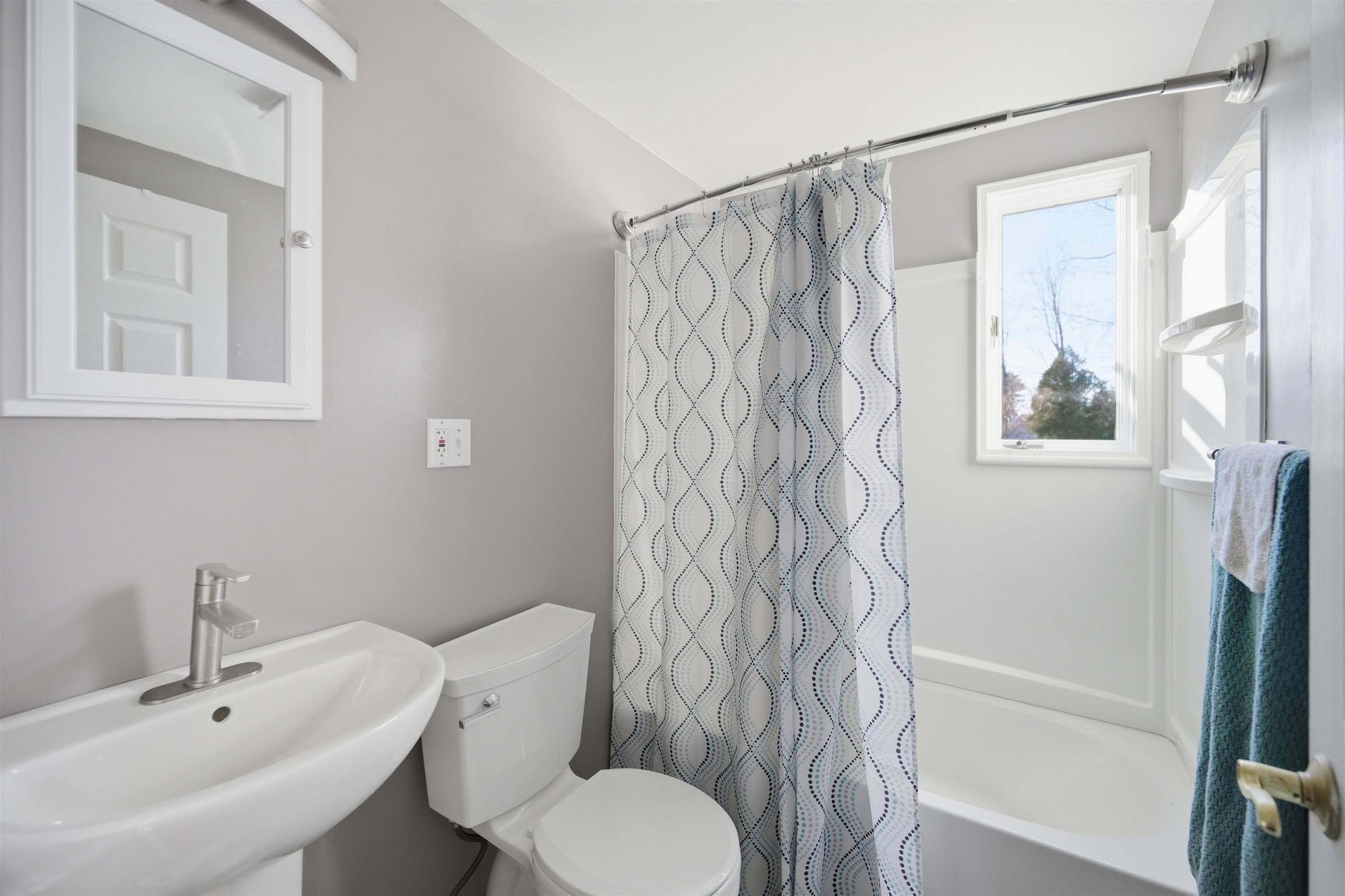 4 Hale Spring Road Plaistow, NH 03865 - Photo 18 of 43