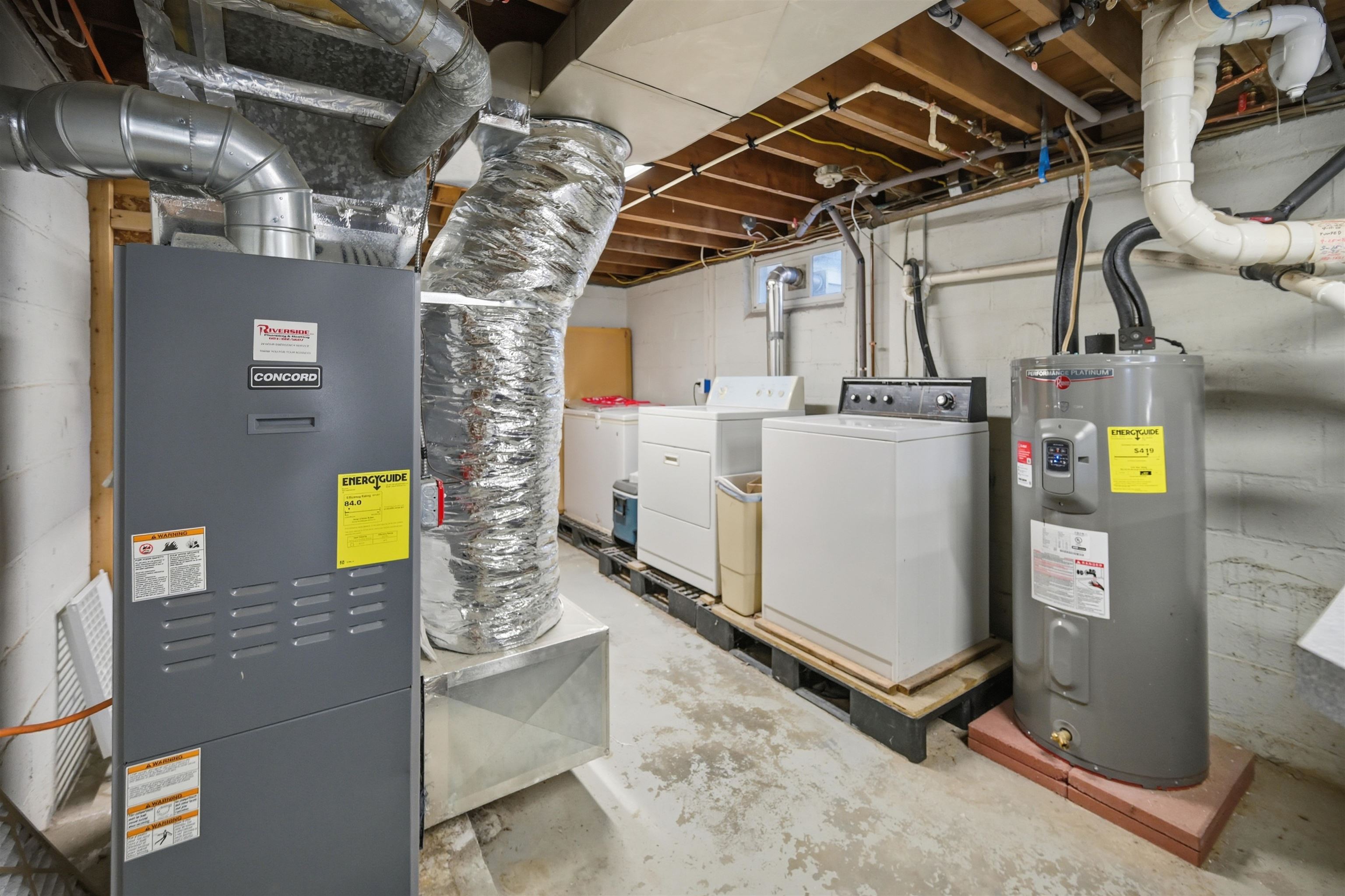 4 Hale Spring Road Plaistow, NH 03865 - Photo 30 of 43