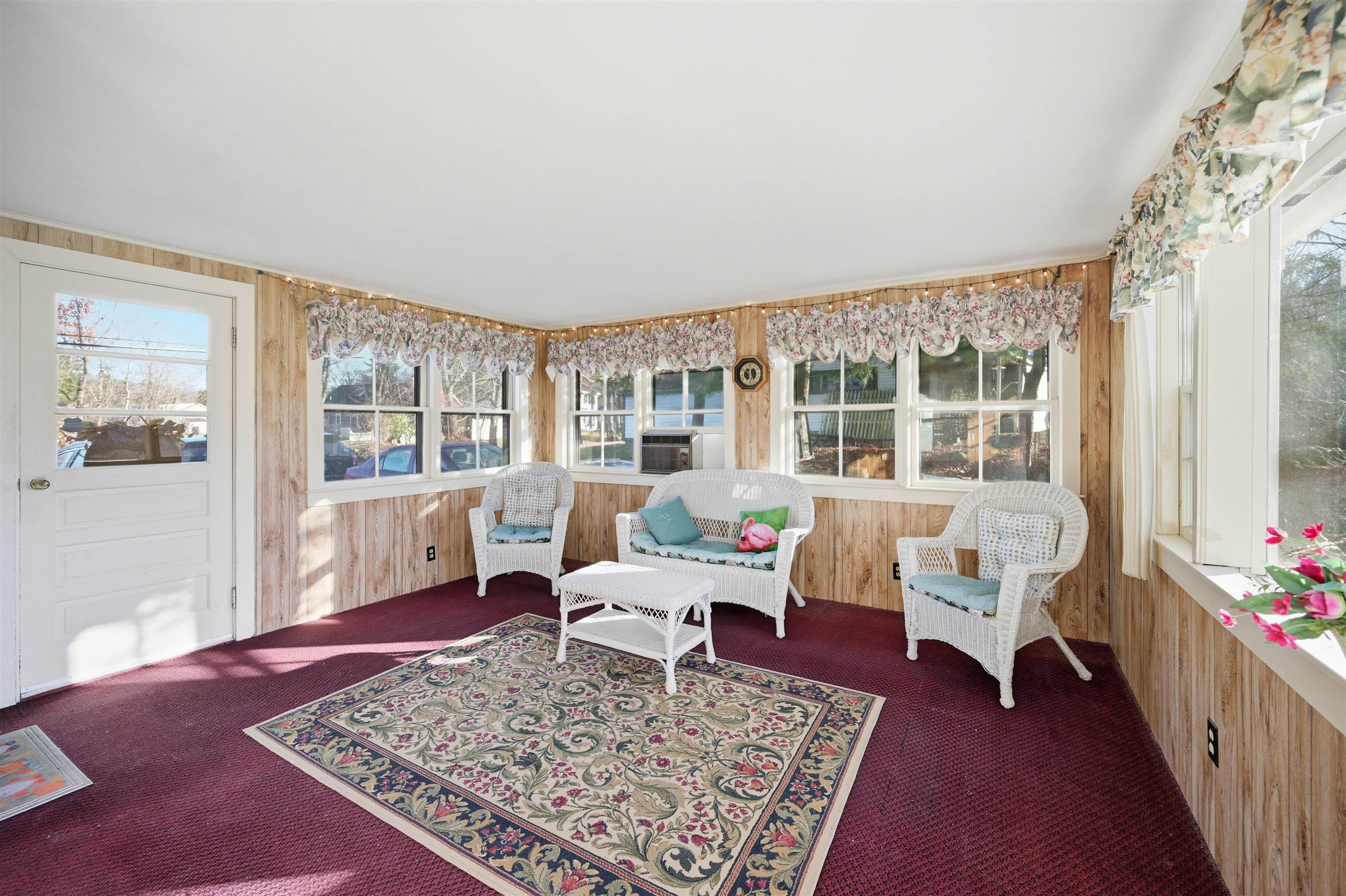 4 Hale Spring Road Plaistow, NH 03865 - Photo 34 of 43