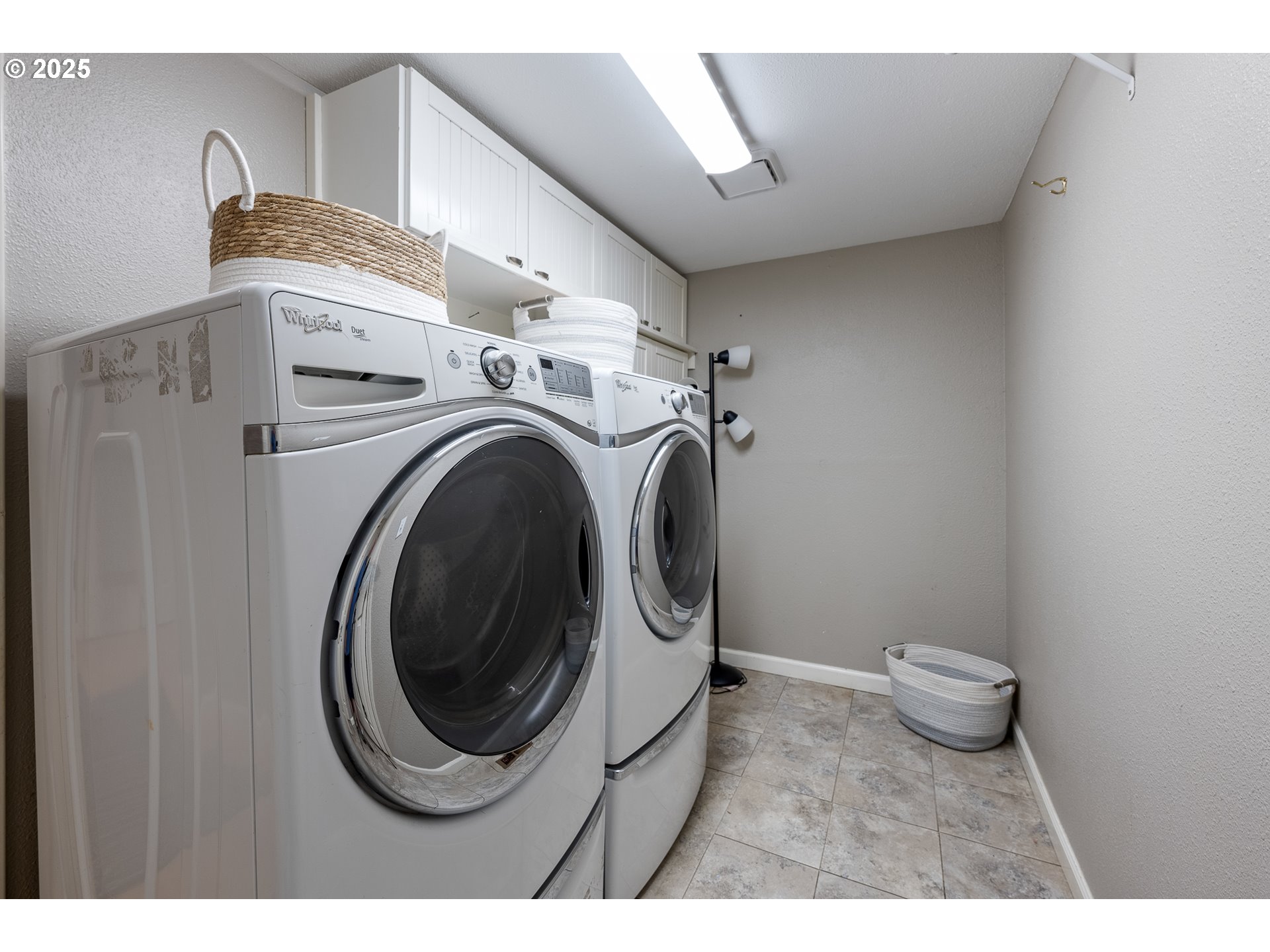 11450 Southwest Pintail Loop Beaverton, OR 97007 - Photo 27 of 35 a utility room with dryer and washer