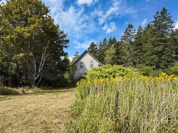 $165,000 | 340 North Lubec Road, Lubec, ME 04652