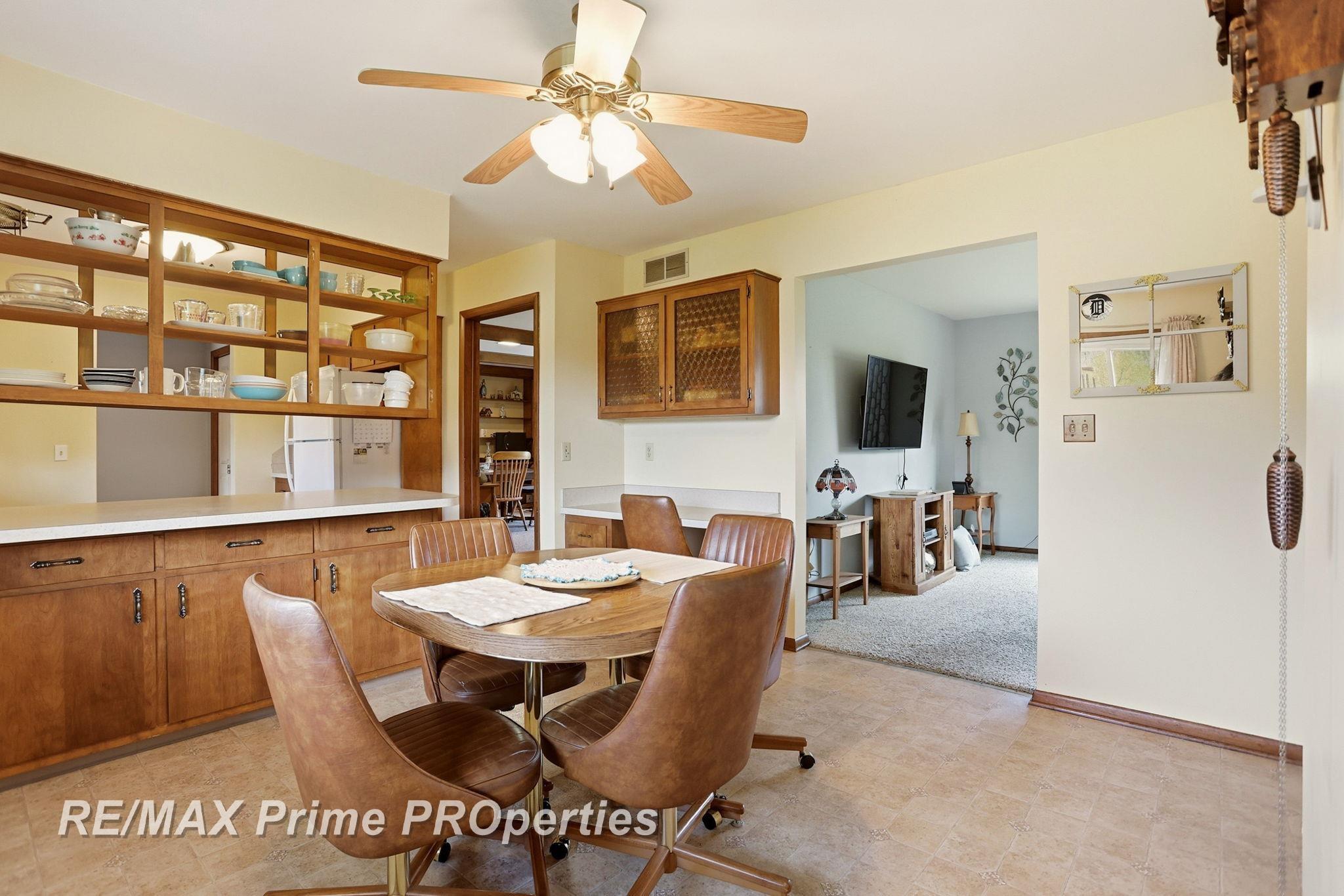 4301 East Curtis Road Birch Run, MI 48415 - Photo 9 of 59