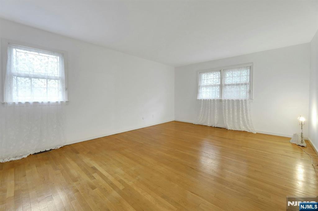 1138 High Mountain Road Franklin Lakes, NJ 07417 - Photo 29 of 41