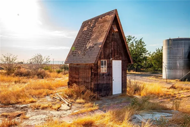 $959,000 | 4636 East Ave H, Lancaster, CA 93535