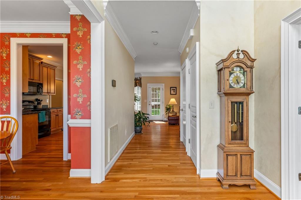3863 Waterview Road High Point, NC 27265 - Photo 8 of 50 Foyer/Entry