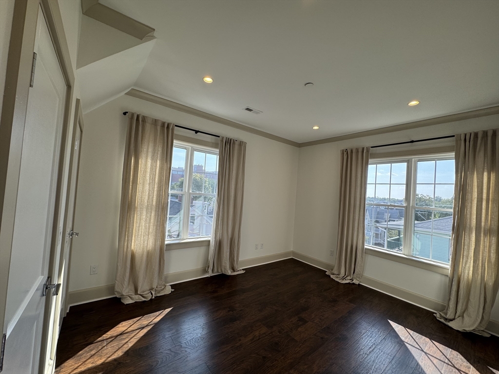 130 Walnut Street, Unit C Somerville, MA 02145 - Photo 8 of 14