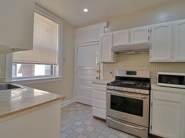 410 Ridge Avenue, Unit 232 Evanston, IL 60202 - Photo 9 of 16