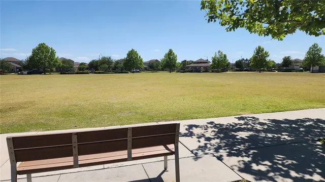 a view of entryway and outdoor space
