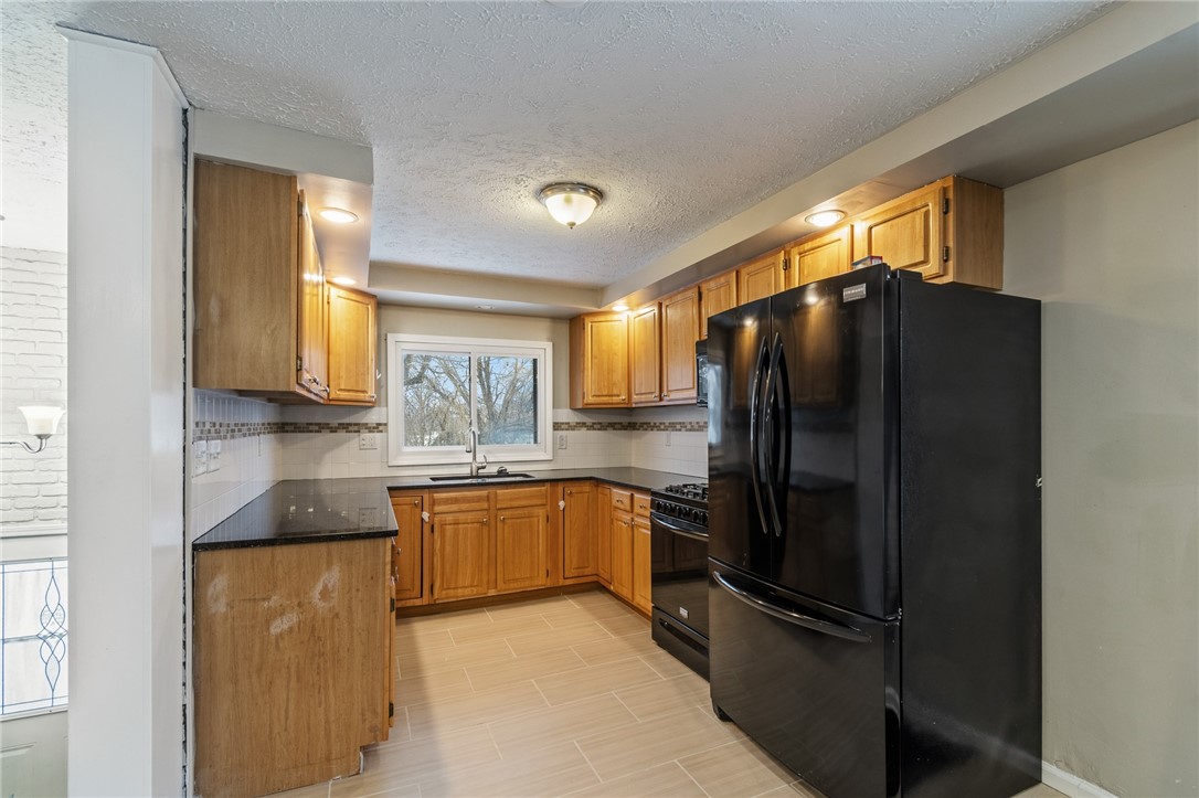 10 Nevins Road Henrietta, NY 14467 - Photo 14 of 39